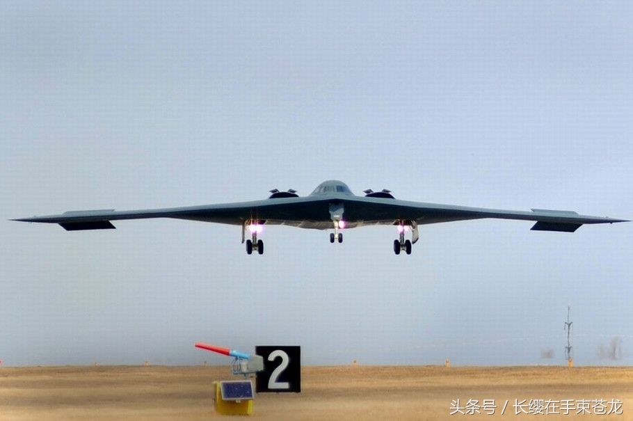 美軍B系列轟炸機(jī)，戰(zhàn)略威懾的空中巨無(wú)霸